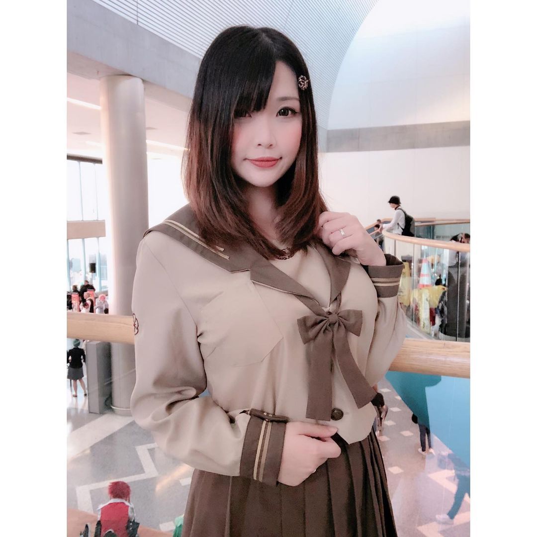越裔美国籍的COSER妹子@Hana bunny 百万人慕名来看！