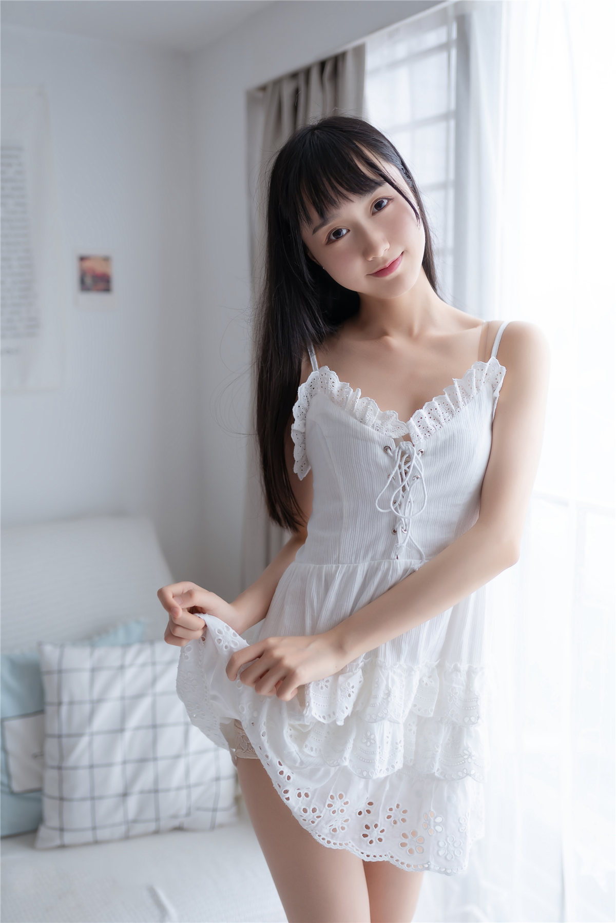 木绵绵OwO 白色睡裙在线看