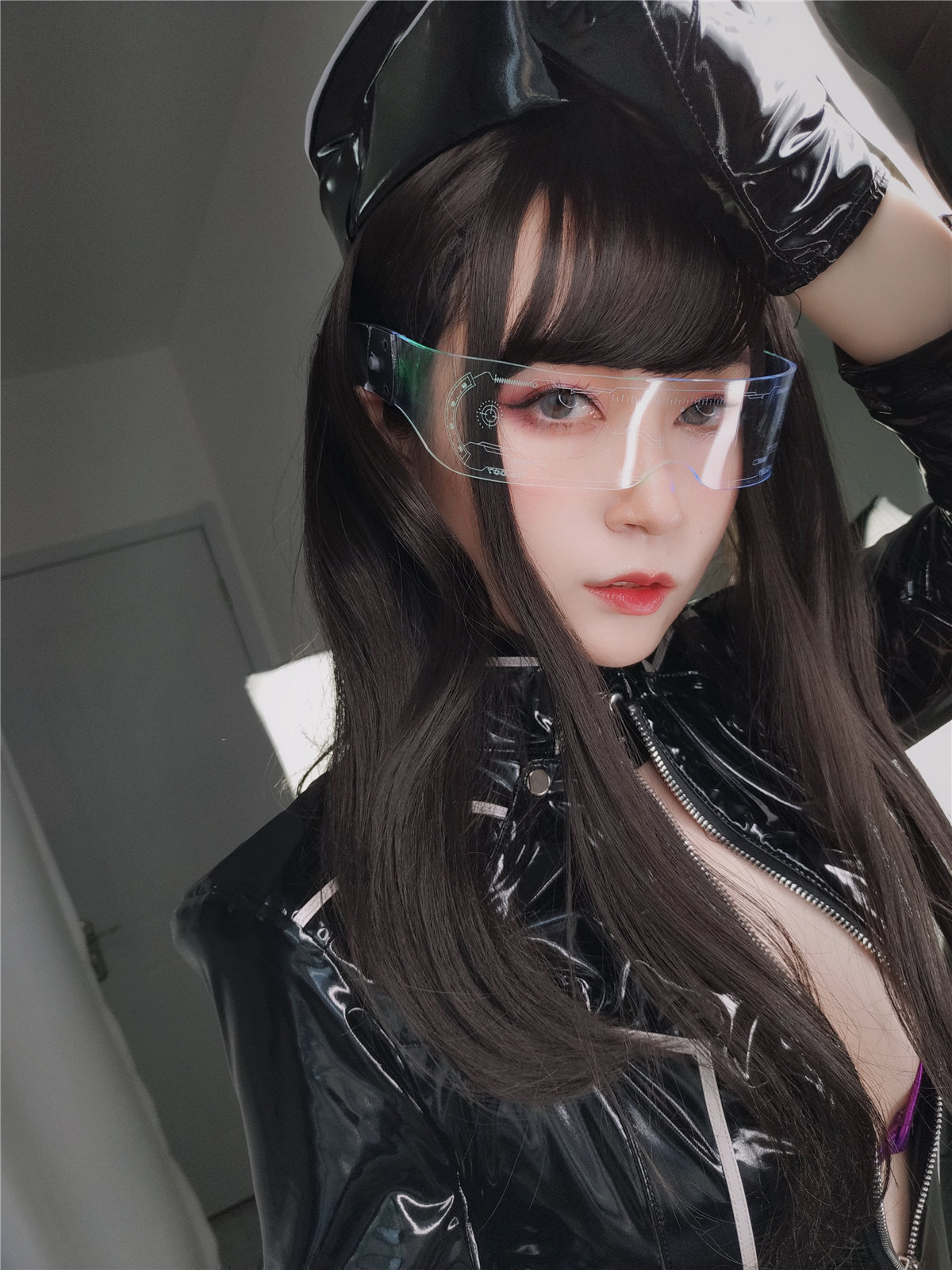 白银81 黑色通讯官VS职场制服又获主题写真在线